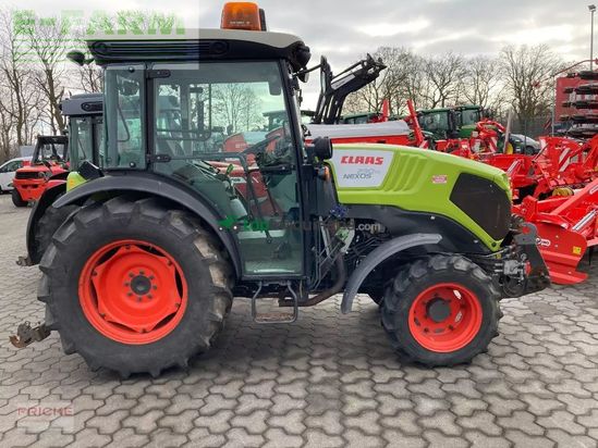 Tractor agrícola - Claas - nexos 230 vl