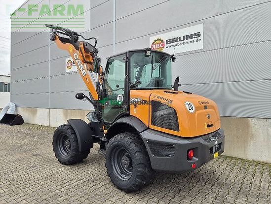 Minicargadora - Case IH - 321f std xr evo