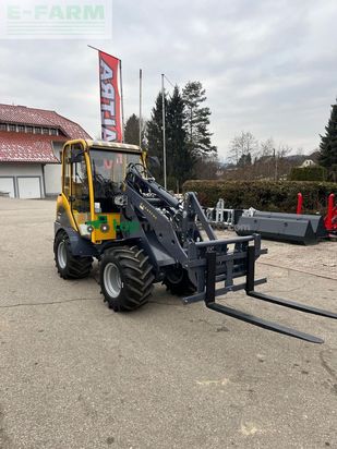 Minicargadora - Eurotrac - w 12 s