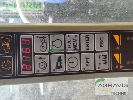 Cosechadora de Cereal - New Holland - cs 640