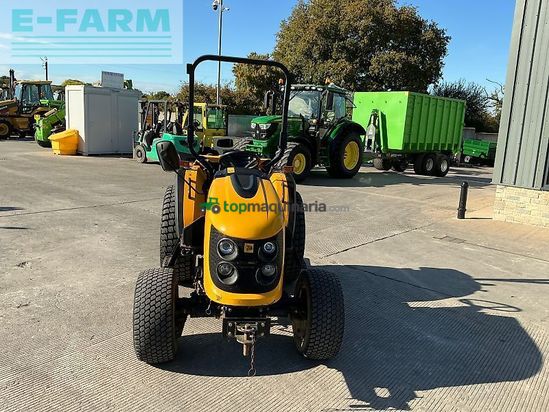 Tractor agrícola - JCB - 331 hst compact tractor (st24601)