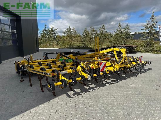 Cultivador - Bednar - versatil - 6000