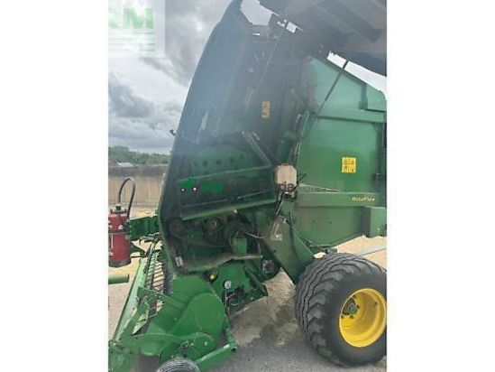 Empacadora gigant - John Deere - 864