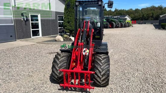 Minicargadora - Thaler - 2838l dpf kabine og brede hjul
