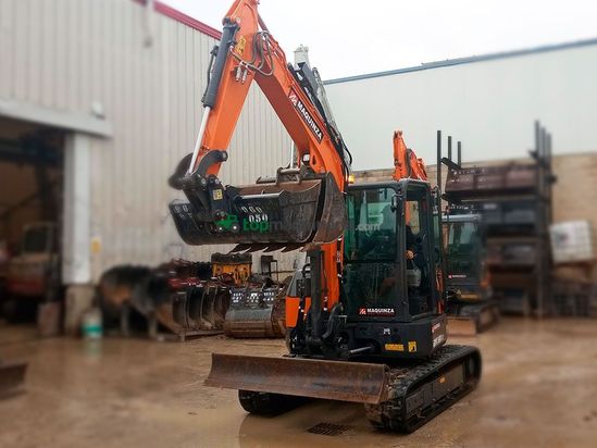 Miniexcavadora DEVELON DX50Z-7