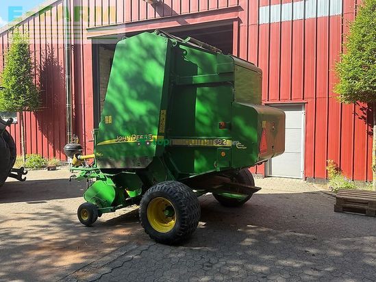 Empacadora gigant - John Deere - 592 maxi cut