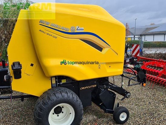 Empacadora gigant - New Holland - roll-bar 125