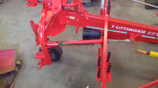 Rastrillo - Pöttinger EUROTOP 461N