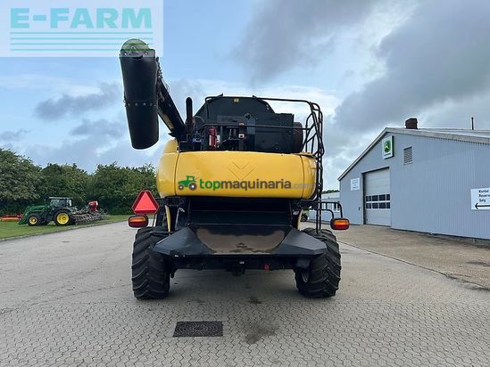 Cosechadora de Cereal - New Holland - cr 980