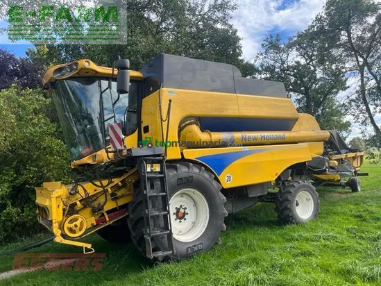 Cosechadora de Cereal - New Holland - csx 7040