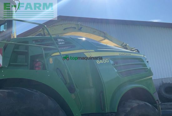 Cosechadora de Cereal - John Deere - 8400