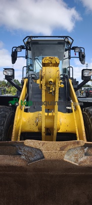 Pala cargadora Komatsu WA270-8