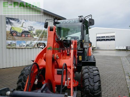 Minicargadora - Kubota - r090