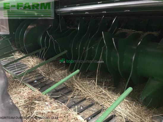 Empacadora gigant - John Deere - v461m