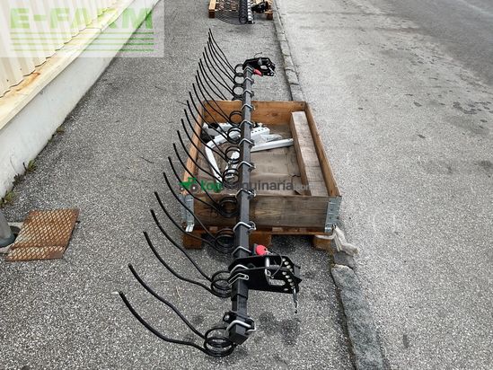 Sembradora - Pöttinger - Saatstriegel 3 m