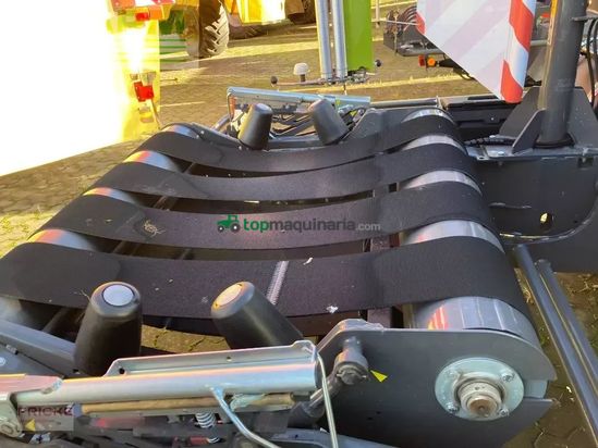 Empacadora gigant - Claas - rollant 630 rc uniwrap