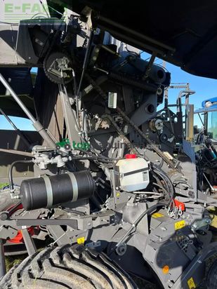 Empacadora gigant - Claas - variant 585 rc