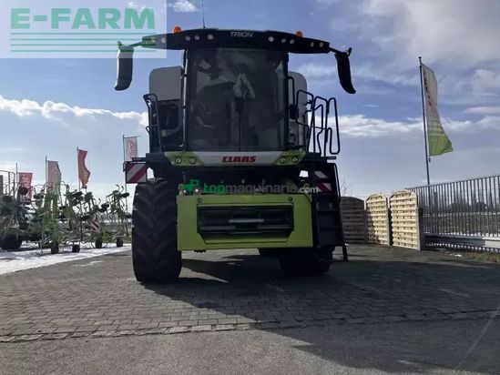 Cosechadora de Cereal - Claas - trion 750 + v770