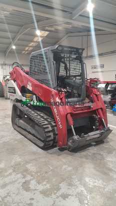 CARGADORA COMPACTA DE ORUGAS TL12R2 TAKEUCHI