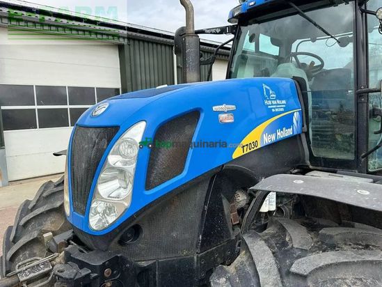 Tractor agrícola - New Holland - t7030