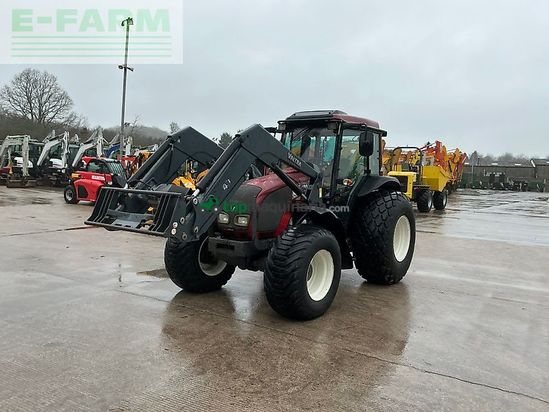 Tractor agrícola - Valtra - a93 tractor (st25537)