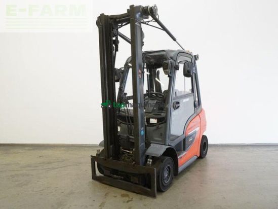 Elevadora - Linde - h 25 t 1202