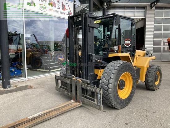 Elevadora - JCB - 940-4