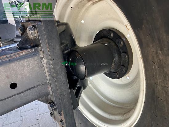 Cosechadora de Cereal - New Holland - cr 9090