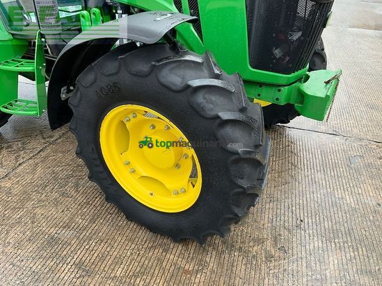 Tractor agrícola - John Deere - 5100m tractor (st24871)