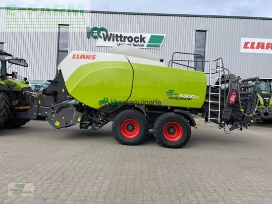 Empacadora gigant - Claas - quadrant 5300 fc