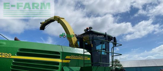 Cosechadora de Cereal - John Deere - 7700