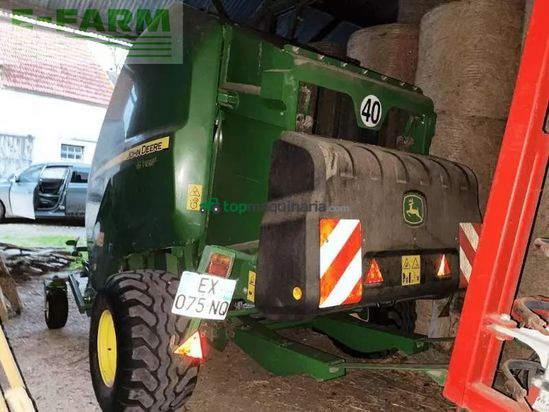 Empacadora gigant - John Deere - v451m