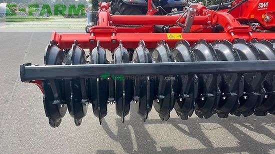Cultivador - Kuhn - cultimer l 5000