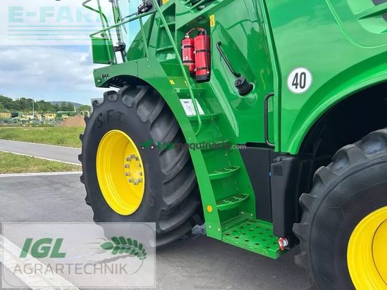 Cosechadora de Cereal - John Deere - 8200 i