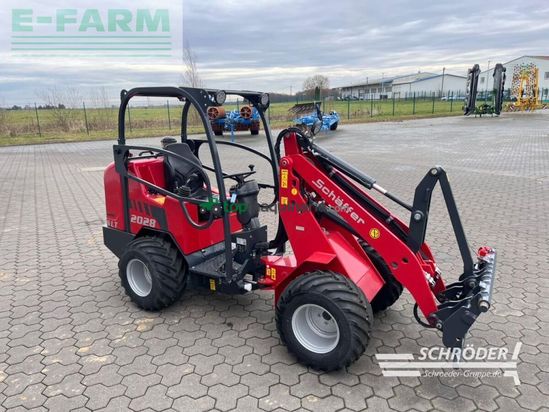 Minicargadora - Schaffer - 2028 slt