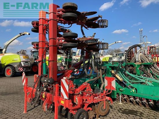 Arado - Kverneland - culti 8 reihig