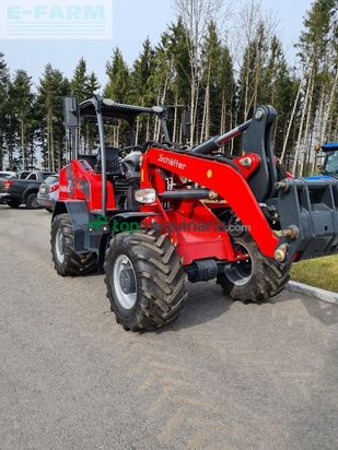 Minicargadora - Schaffer - 5680z