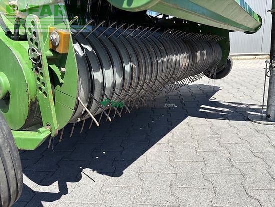 Empacadora gigant - Krone - comprima v 180 xc