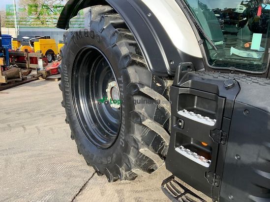 Tractor agrícola - Valtra - t195 versu unlimited tractor (st25161) Versu