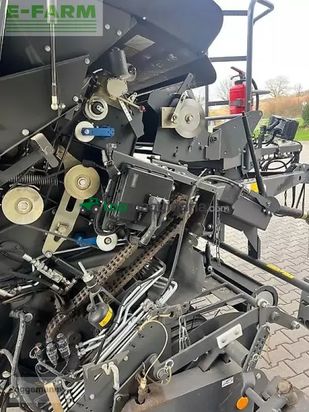 Empacadora gigant - Massey Ferguson - rb4180 v