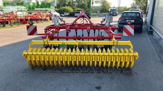 Cultivador - Pöttinger - synkro 3030 nova