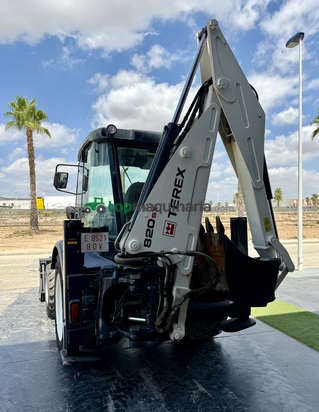 Retro Mixta Terex  820