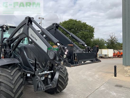 Tractor agrícola - Valtra - t254 versu unlimited tractor (st27246)