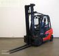 Elevadora - Linde - h 30 d 1202