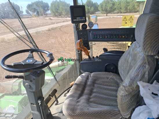 Cosechadora de Cereal - New Holland - Modelo TX66