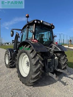 Tractor agrícola - Valtra - n135 direct