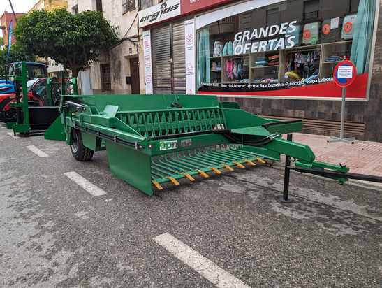 Maquina despedregadora JH APEROS 2.20