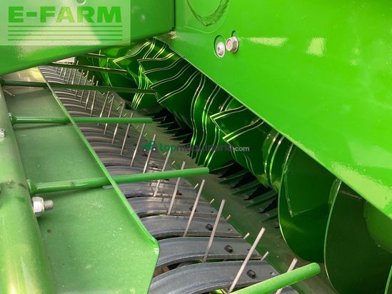 Empacadora gigant - John Deere - V451 M