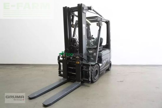 Elevadora - Linde - e 25 387