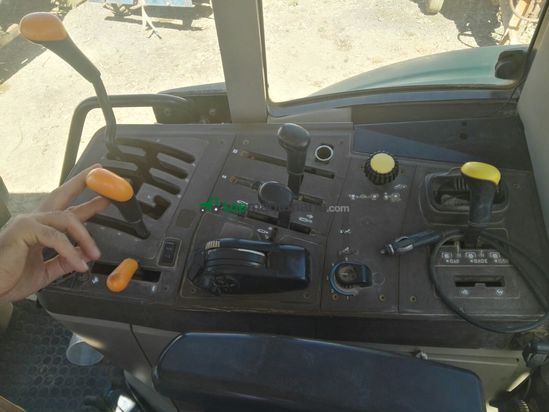 Tractor agrícola - John Deere - 6520